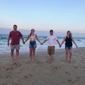 Meet your Posher, Lisa